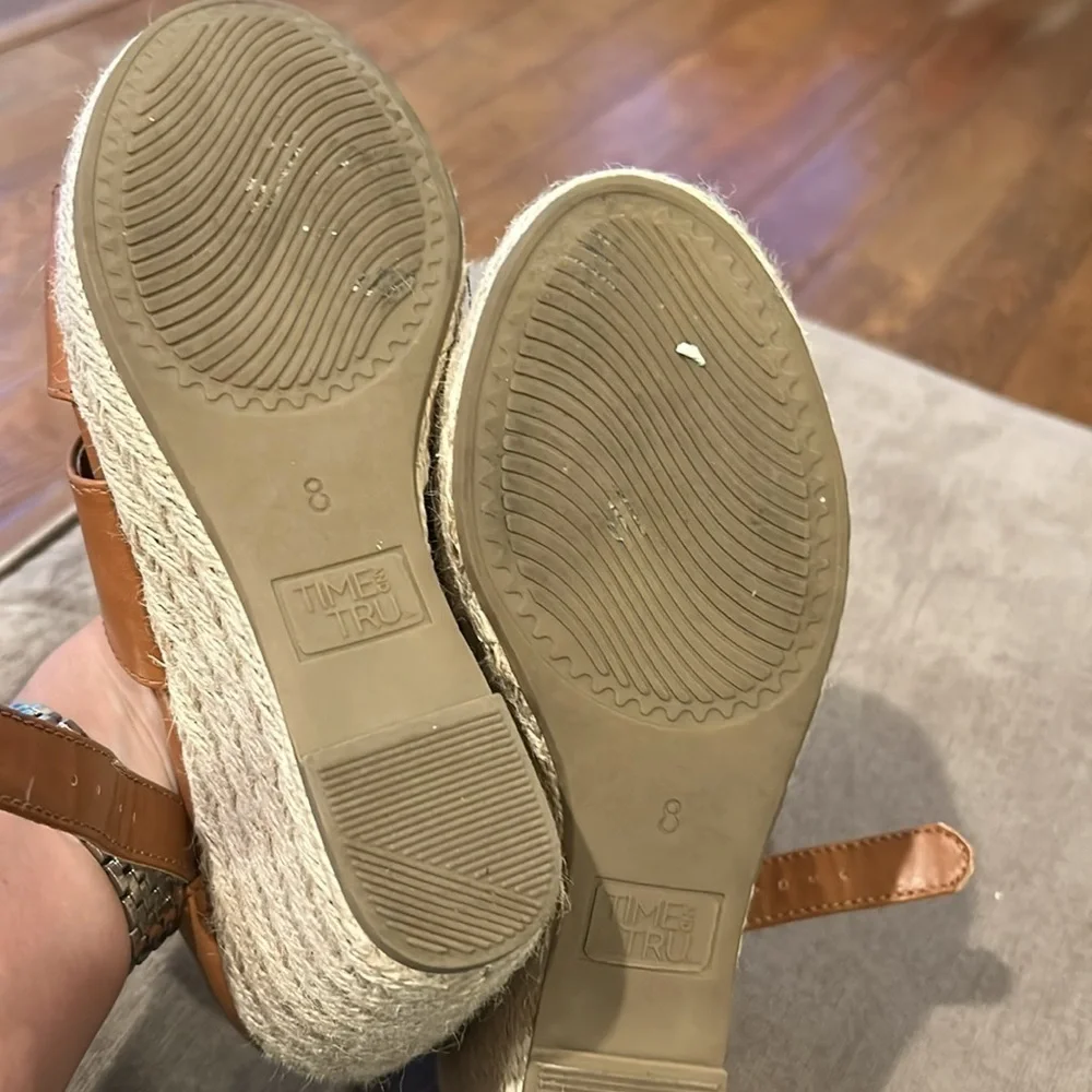 EUC TRU AND TIME LADIES WEDGE/PLATFORM OPENTOE HIGH HEEL SANDAL Tan Size 8